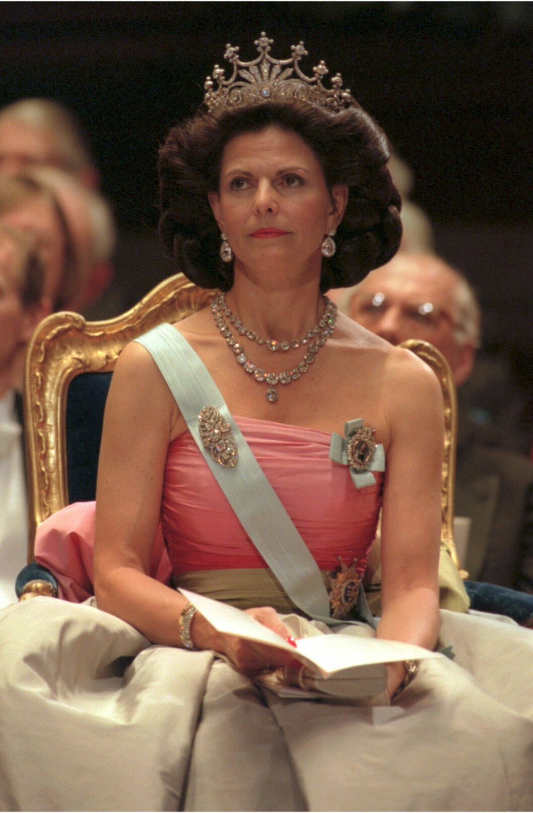 Drottning Silvia i Nobelklänningen från 1995