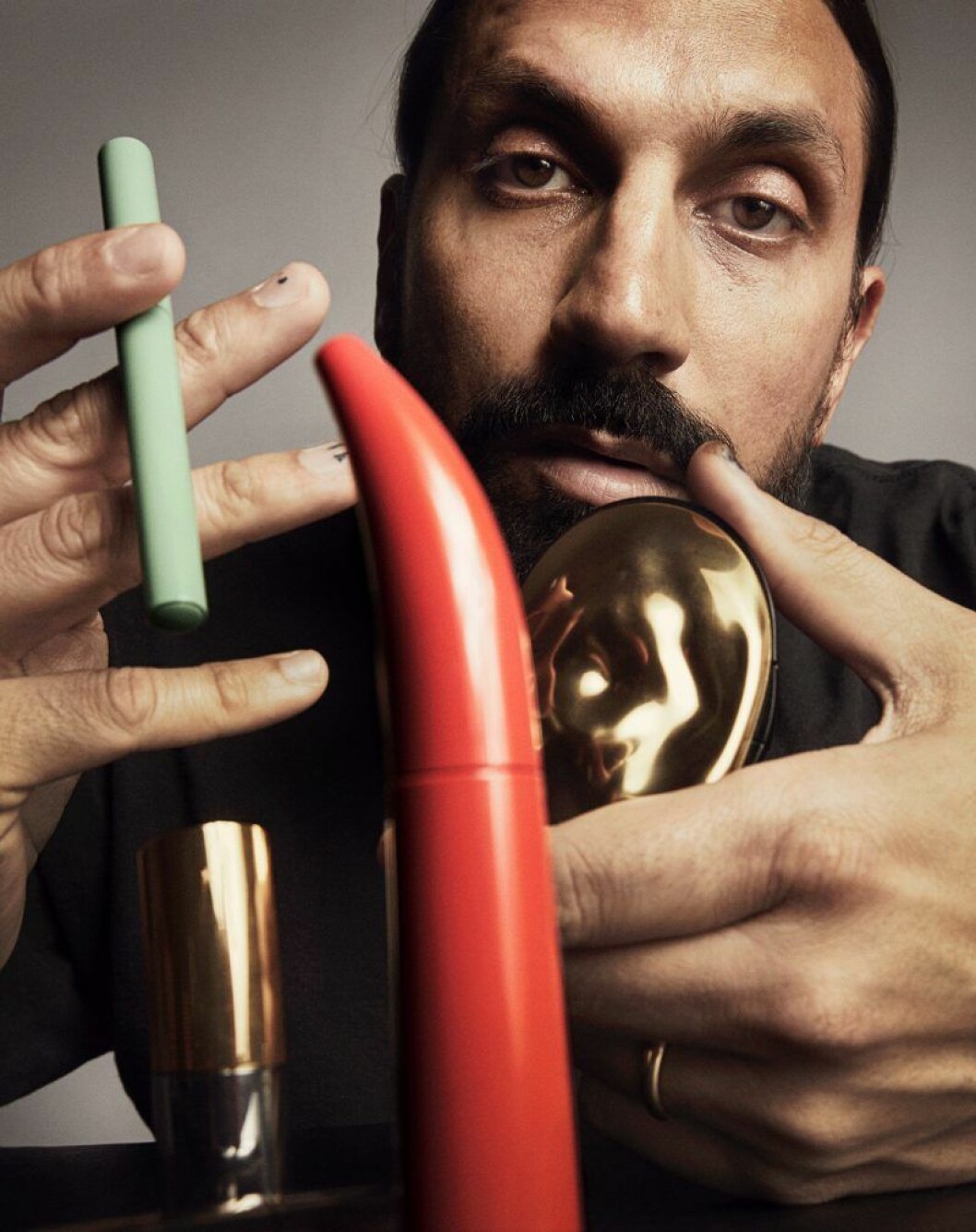 Byredos Ben Gorham med delar av makeupkollektionen. Ben Gorham Byredo