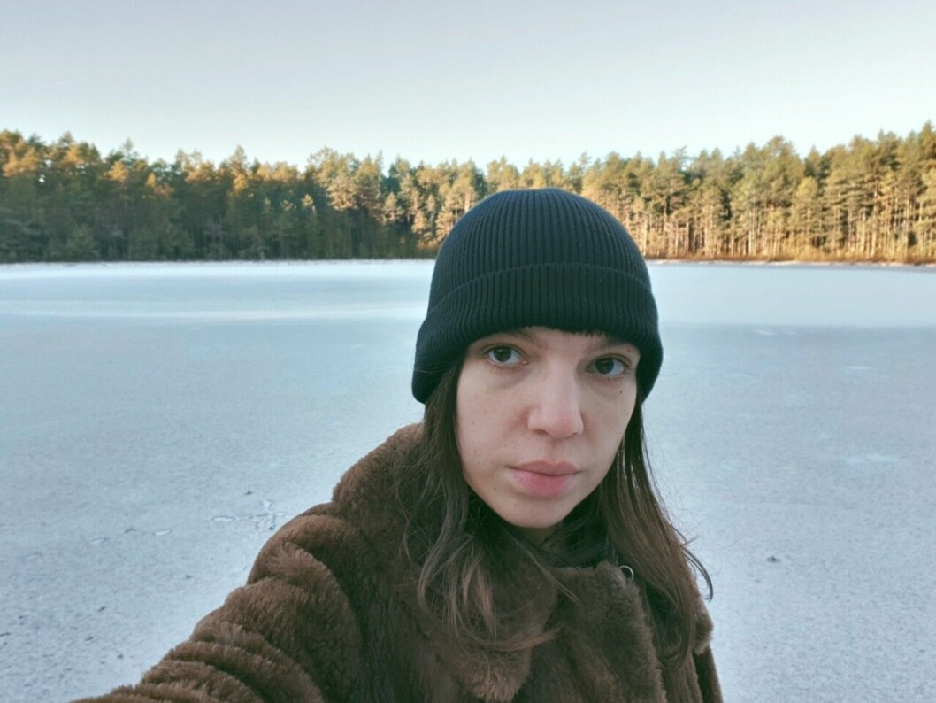 Hon säger att den största utmaningen blir att helt undvika att gå in i affärer. Den största utmaningen för Annahita blir att helt undvika att gå in i affärer.