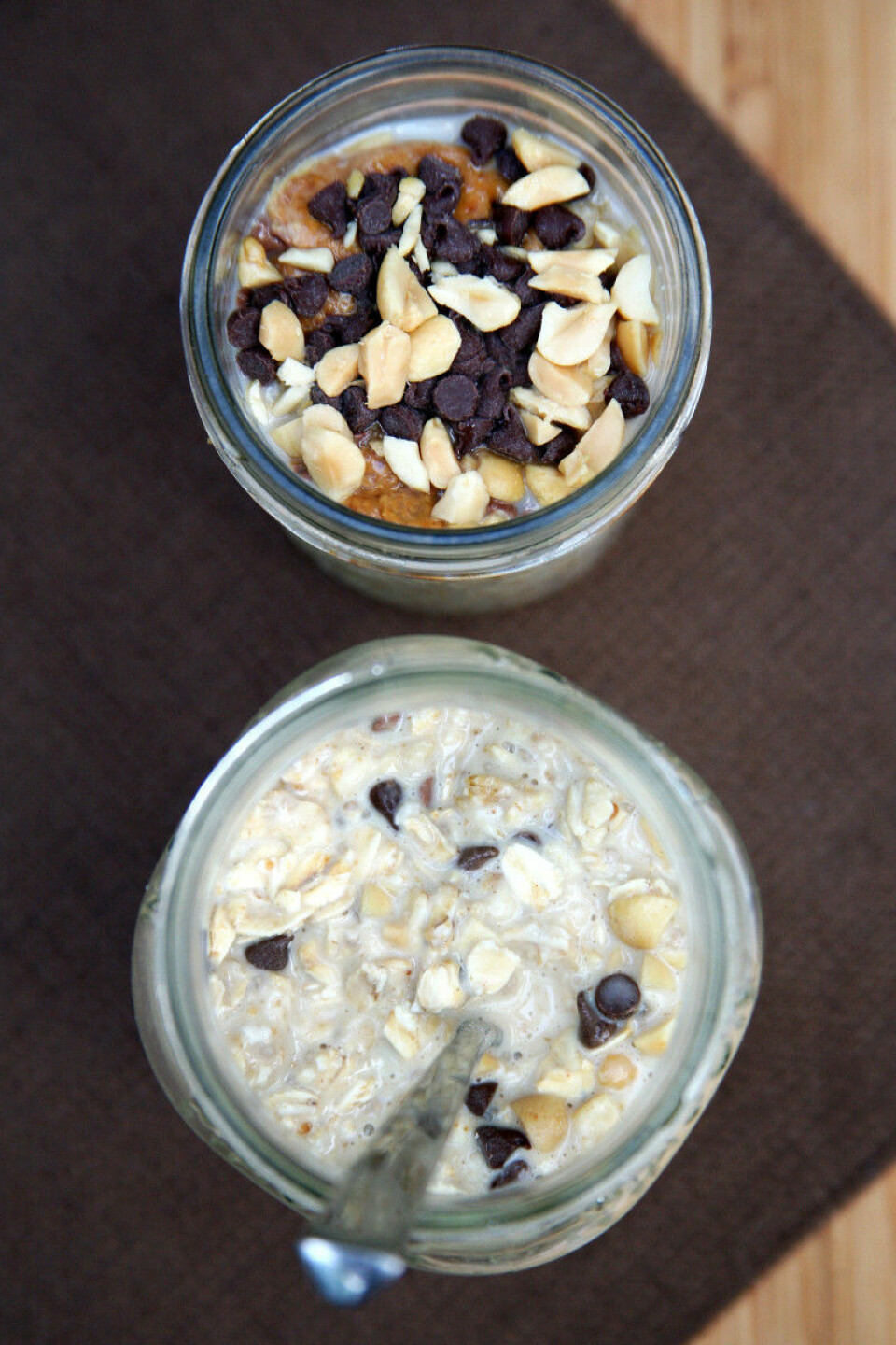 Recept: Overnight oats med smak av choklad och jordnötssmör