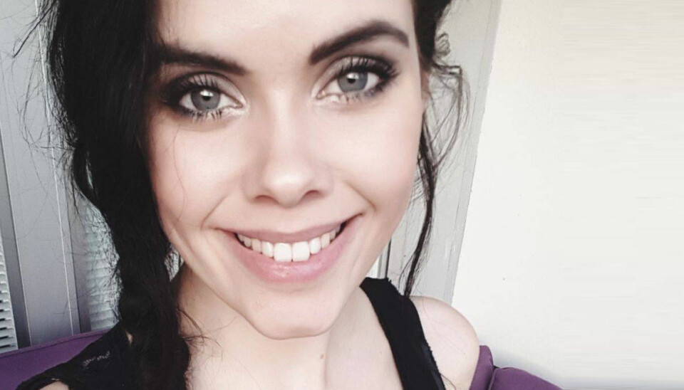 Emma, 26, lider av en mystisk sjukdom: ”Läkarna sa att jag var lat”