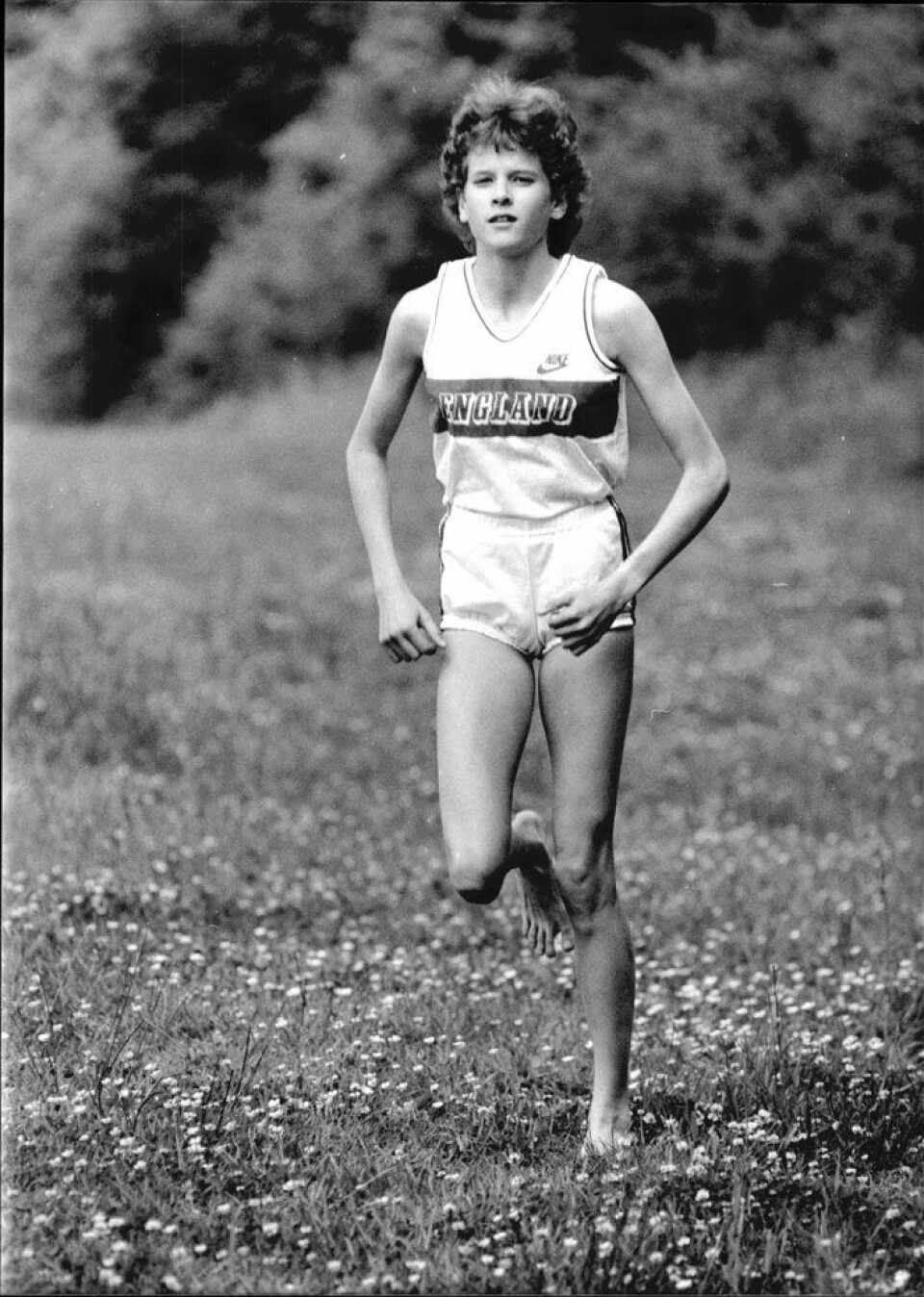 Barfotalöpning är inte ett nytt fenomen. Här är den sydafrikanska elitlöparen Zola Budd ute på ett barfotapass, tidigt 80-tal. Barfotalöpning är inte ett nytt fenomen. Här är den sydafrikanska elitlöparen Zola Budd ute på ett barfotapass, tidigt 80-tal.