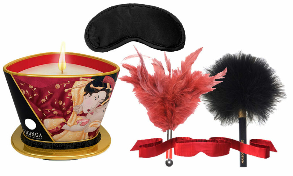 Massageljus från Shunga, svart ögonbindel, Tantra Feather Teaser, La Plumeau Caresse och Intima Silk Blindfold från Lelo. Massageljus från Shunga, svart ögonbindel, Tantra Feather Teaser, La Plumeau Caresse och Intima Silk Blindfold från Lelo.