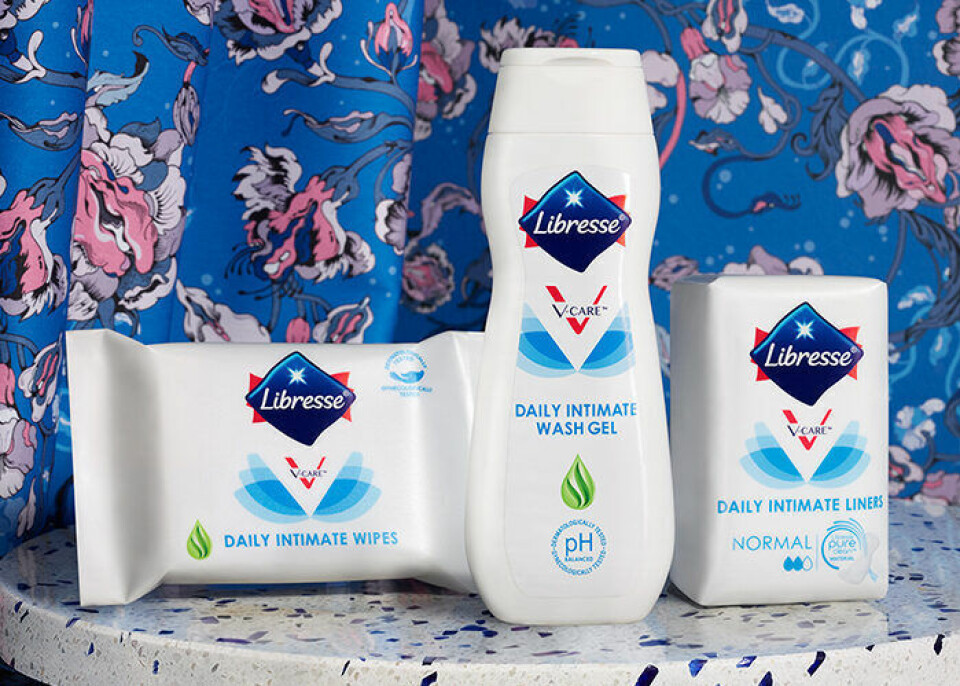 Parfymfria intimservetter med Aloe Vera extrakt, pH-balanserad intimtvätt med aloe vera (finns också som milt parfymerad med shea smör och mandel extrakt ). Trosskydd med Quick-Dry yta och andningsbar undersida. Parfymfria intimservetter med Aloe Vera extrakt, pH-balanserad intimtvätt med aloe vera (finns också som milt parfymerad med shea smör och mandel extrakt ). Trosskydd med Quick-Dry yta och andningsbar undersida.