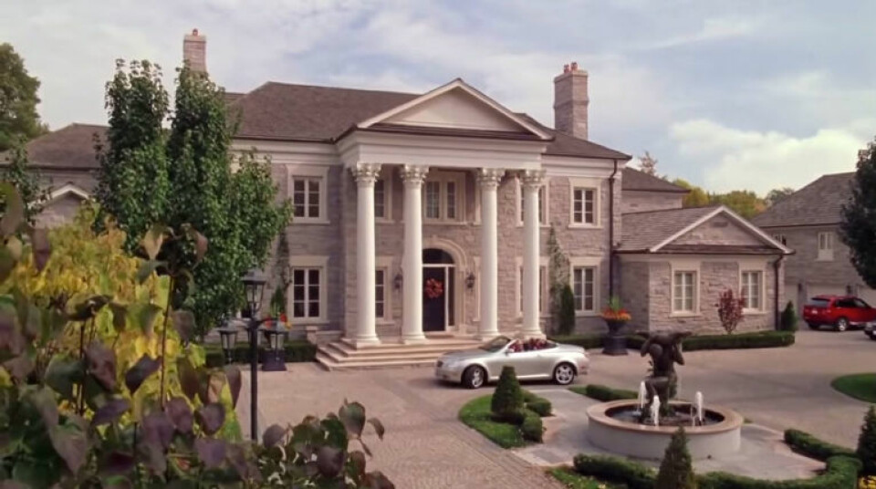 Nu kan du köpa Regina Georges lyxvilla från Mean Girls
