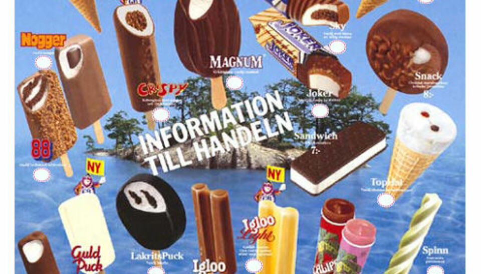 En modell tappar skon på Eley Kishimoto A/W 2009. En modell tappar skon på Eley Kishimoto A/W 2009.