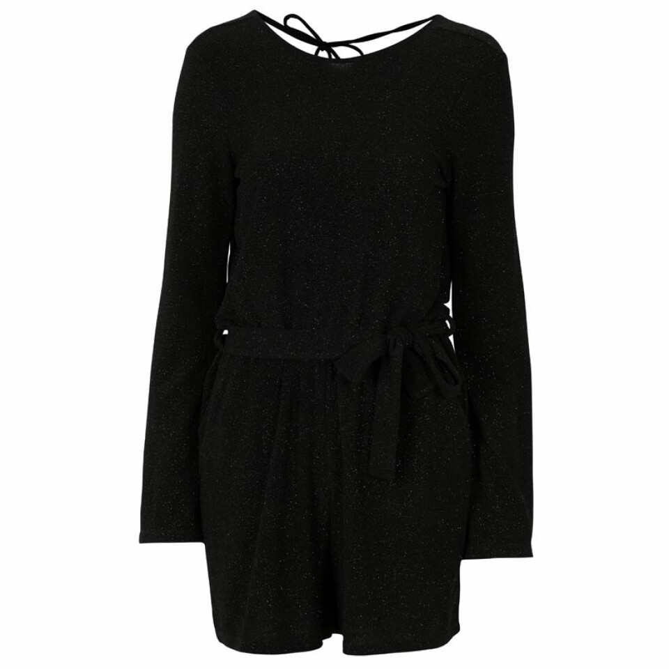 Här är outfiten som gör din festkväll roligare