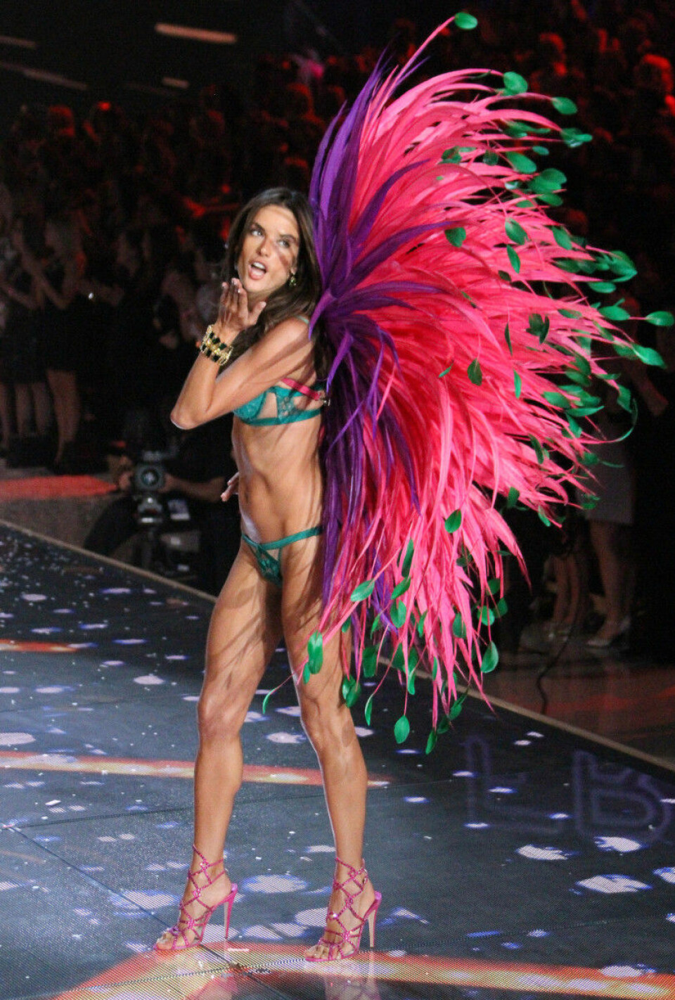 Bildspecial: Se ALLT från Victoria's Secret fashion show 2015