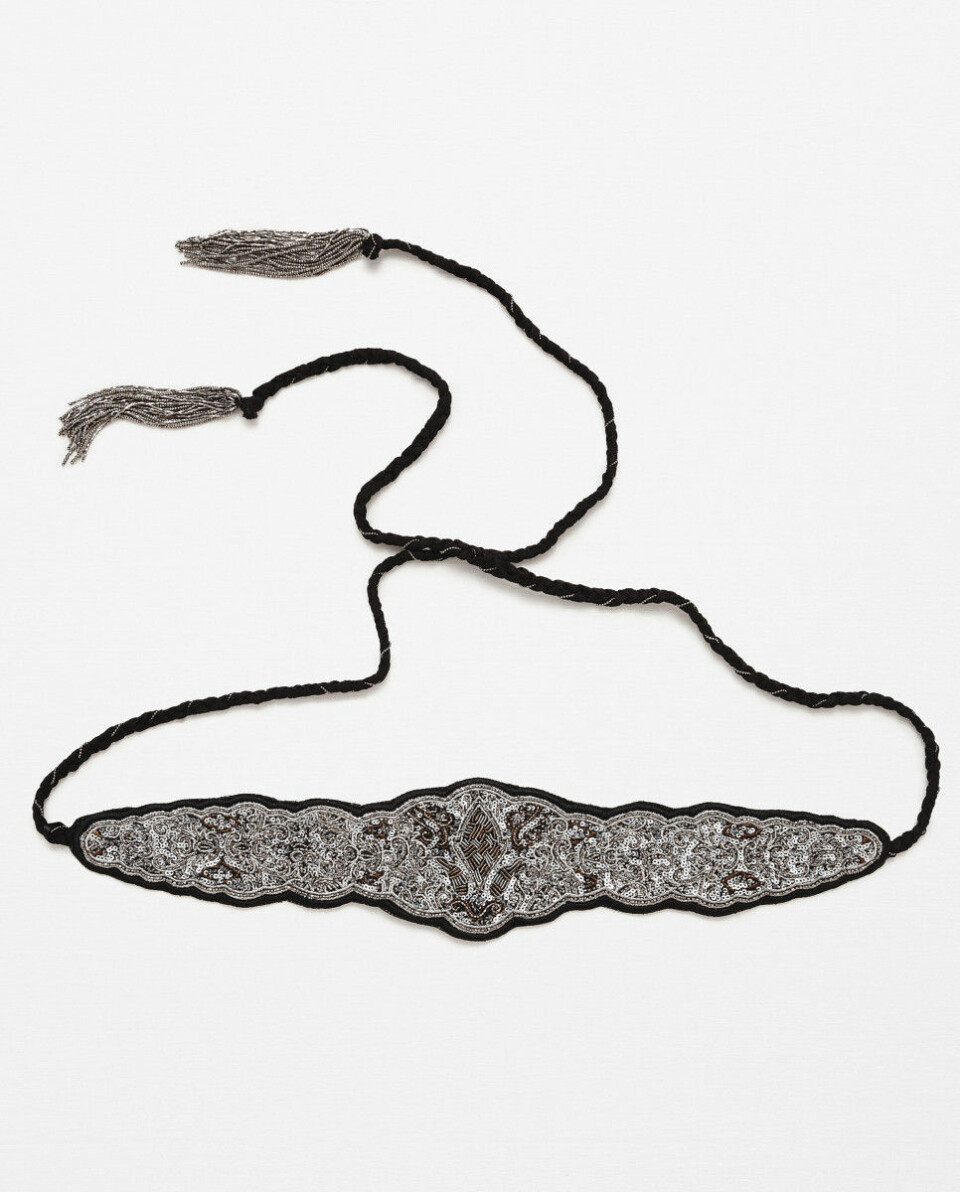 11 accessoarer som uppdaterar den lilla svarta