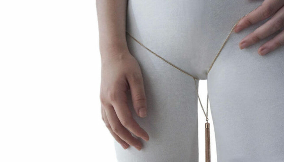 Här är smycket som ska framhäva thigh gaps
