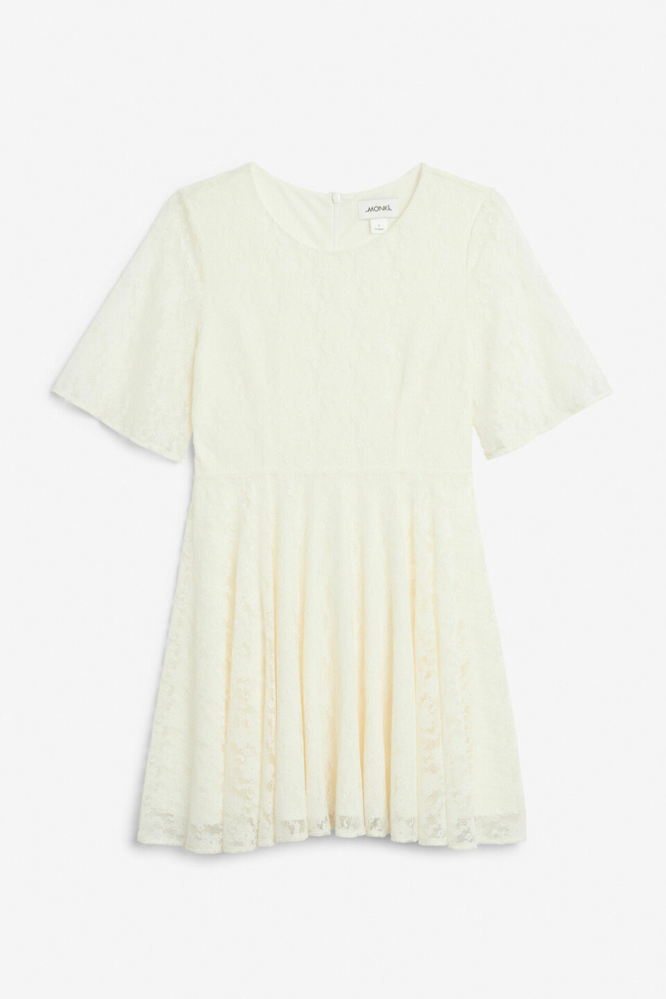 Student 2019? Snygga studentklänningar under 500 kronor