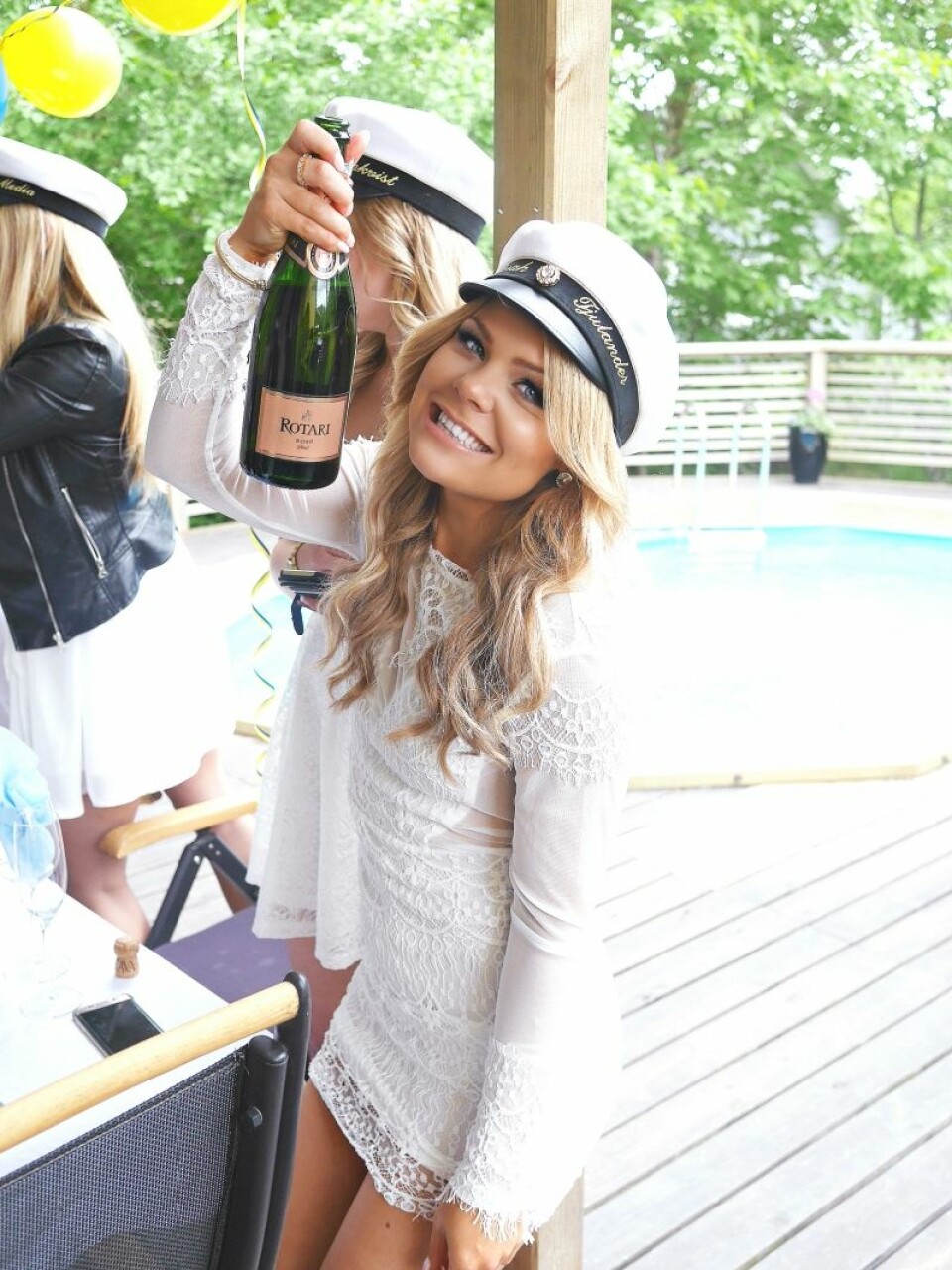 Sarah Tjulander tog studenten 2015. Sarah Tjulander tog studenten 2015.