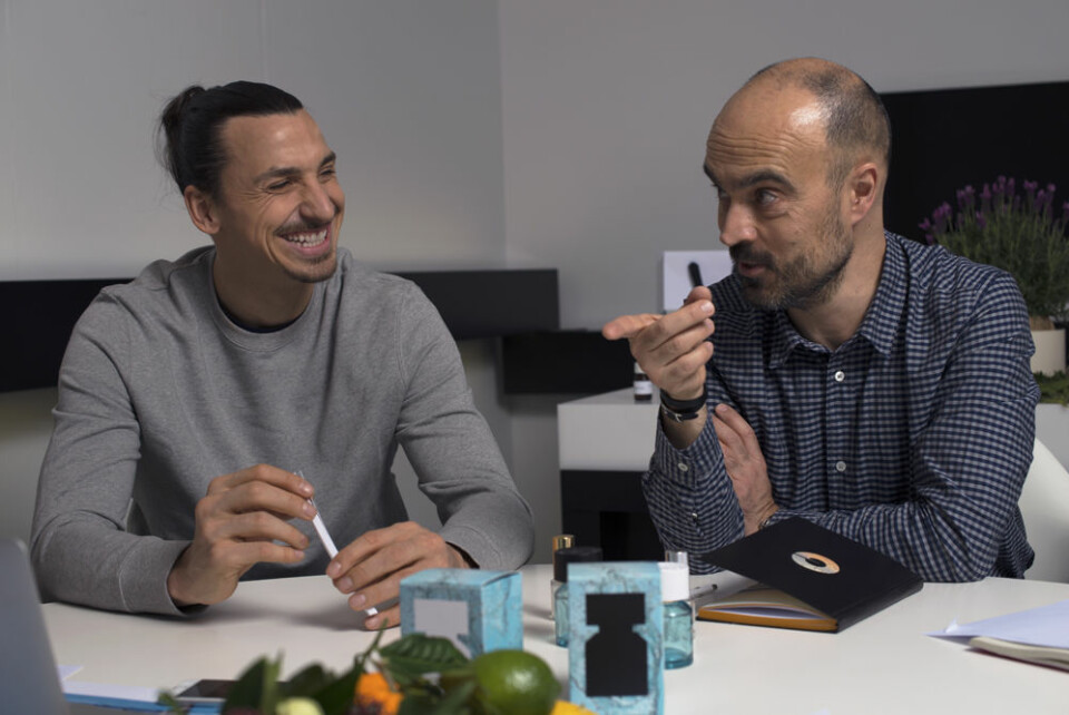 Zlatan har själv varit med i den kreativa processen att ta fram en parfym för kvinnor. Zlatan har själv varit med i den kreativa processen att ta fram en parfym för kvinnor.