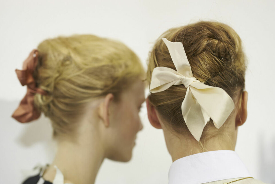 Backstage hos Lanvin inför sommaren 2016. Backstage hos Lanvin inför sommaren 2016.