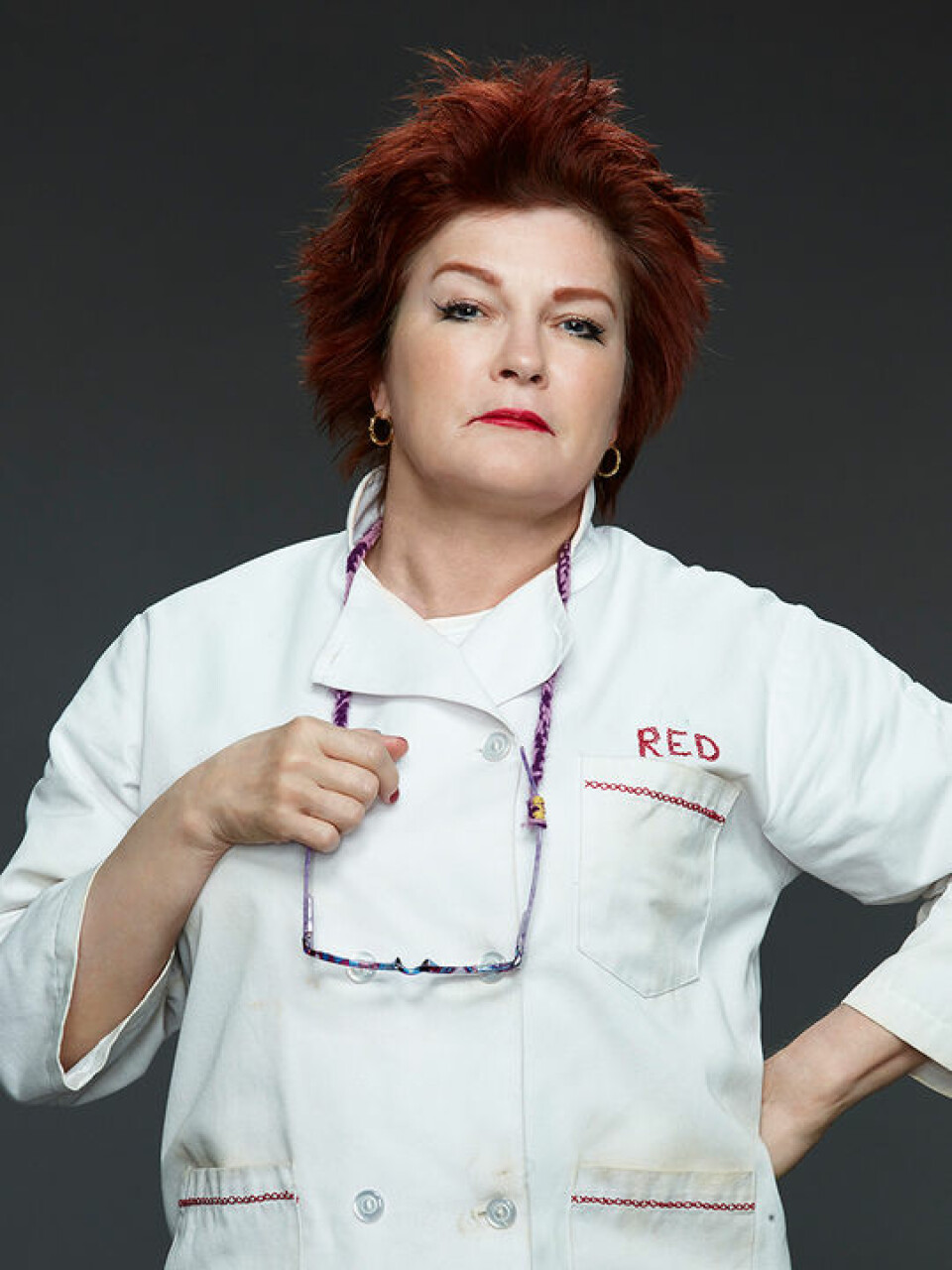 Galina 'Red' Reznikov styr i köket i Orange...