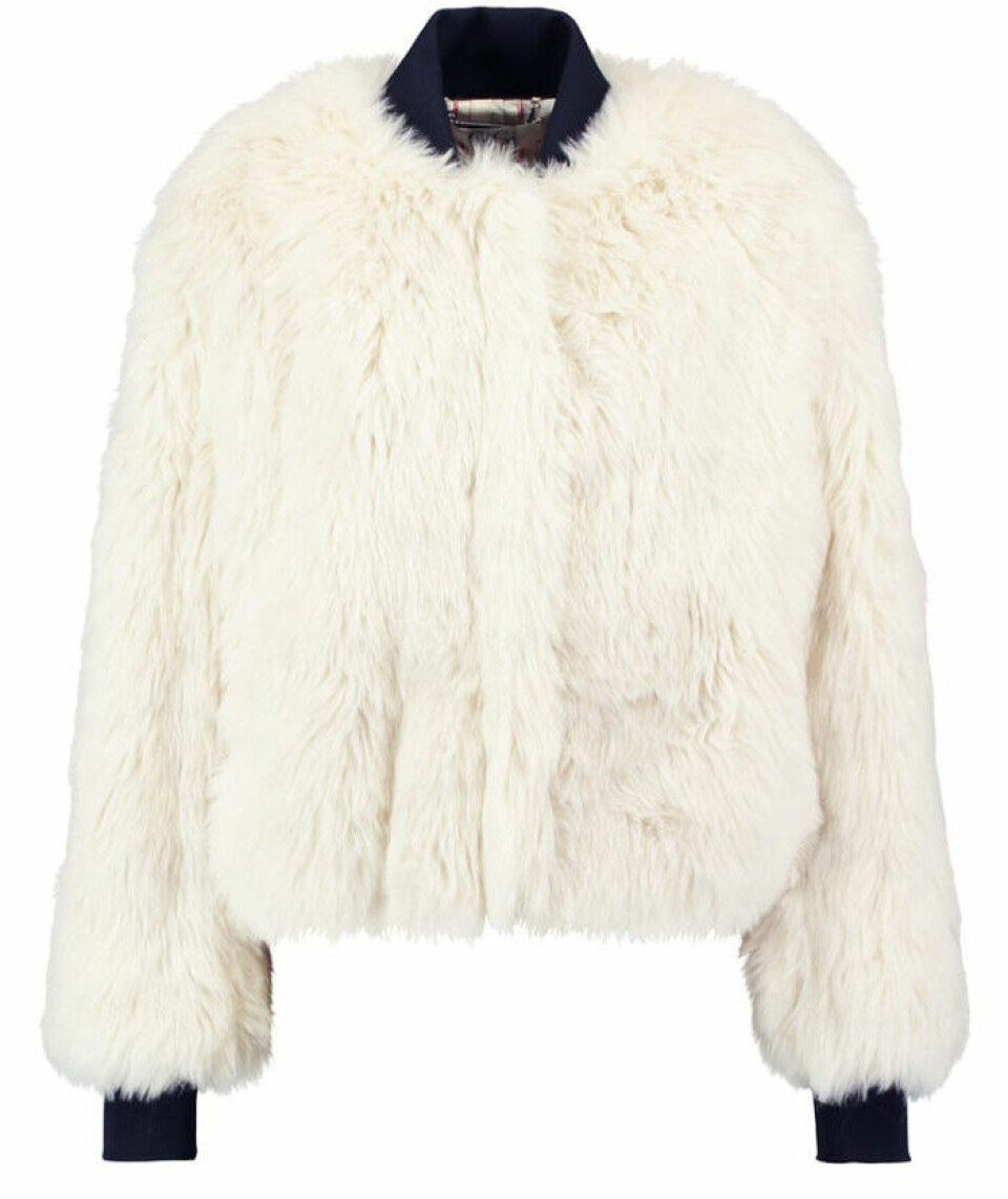 Spana in plaggen från Gigi Hadids samarbete med Tommy Hilfiger