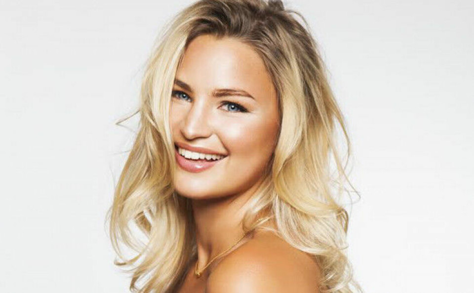Så fixar du Jennifer Åkermans glow – på ett kick