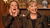 Amy Poehler har gjort ett inhopp som Hillary Clinton i sin gamla serie ”Saturday Night Live” – tillsammans med Hillary själv. Men parodin är gjord med hjärta om Amy kommer att rösta på Clinton.