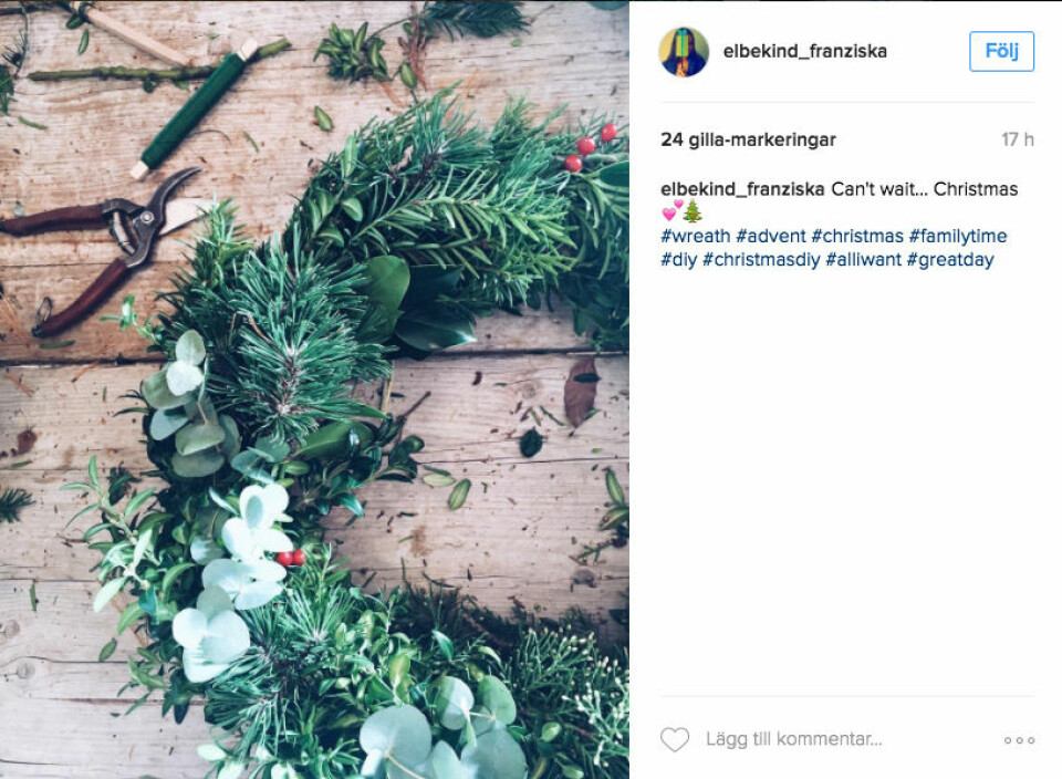 Bind din egen krans och häng upp på dörren.  Det enda du behöver är lite ståltråd och valfria kvistar – antingen hittar du dem hos floristen eller om du plockar själv i skogen. Vill du ha lite extra färg – lägg till lite rönnbär. Foto: Instagram/@elbekind_franziska