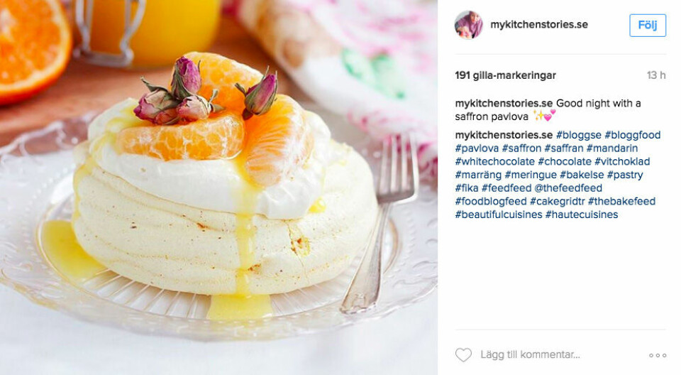 Pavlova är ju jordens bästa efterrätt – och i en uppdaterad version med saffran kan den lätt bli julens nya favorit-tilltugg. Foto: Instagram/@mykitchenstories.se