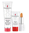 Parfymfri variant av Eight Hour Skin Protectant i set med handkr&auml;m och l&auml;ppbalsam, fr&aring;n Elizabeth Arden.