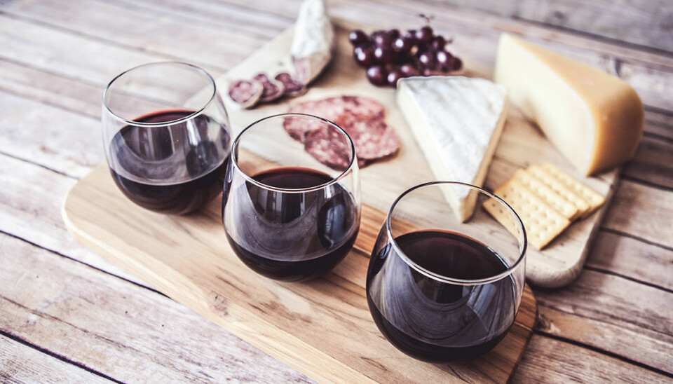 Ost gör att vin smakar bättre – och det finns en naturlig förklaring till det