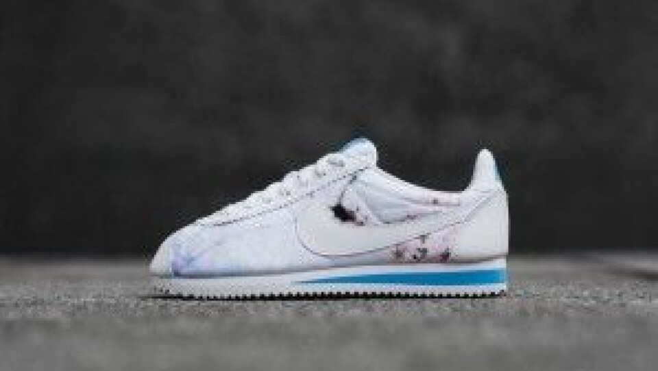 Populära Nike-modeller pryds med körsbärsblommor
