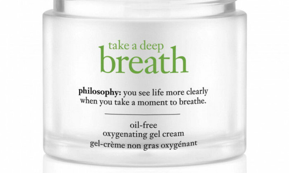 Anna Dello Russo har spelat in en musikvideo med modetips