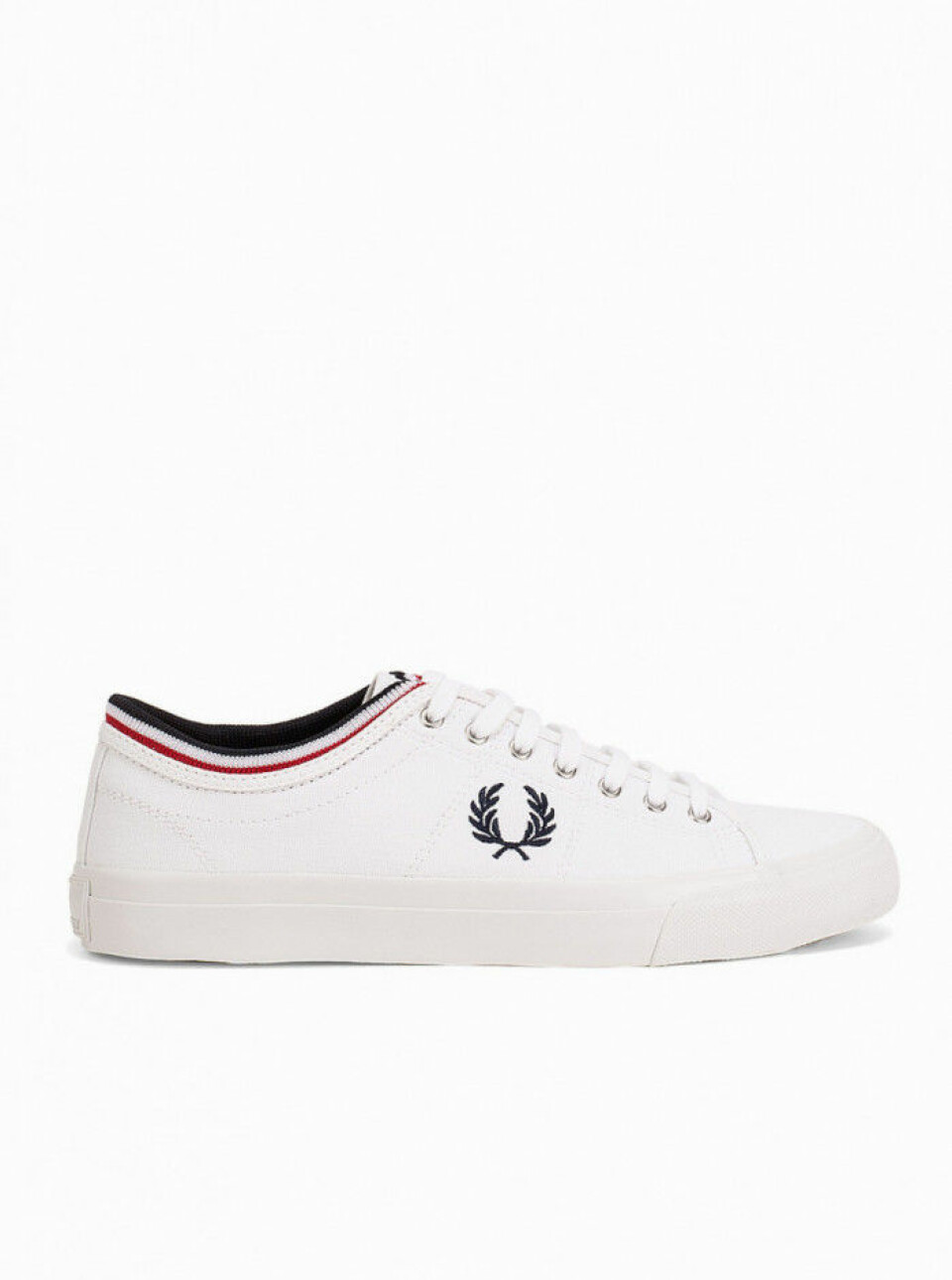 15 vita sneakers – som inte bara är vita sneakers