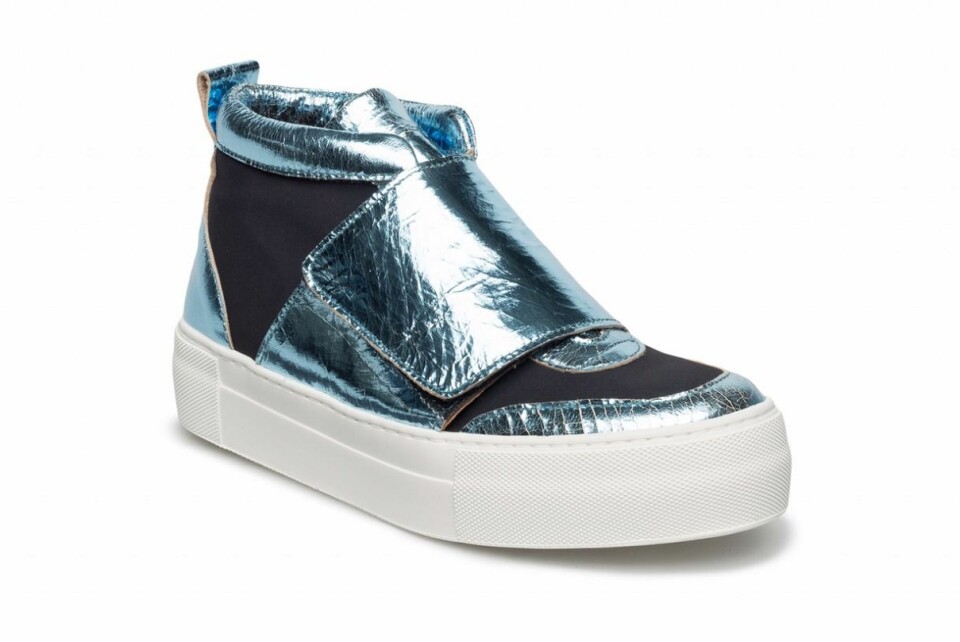 Perfekt eyeliner hos Prada. Perfekt eyeliner hos Prada.