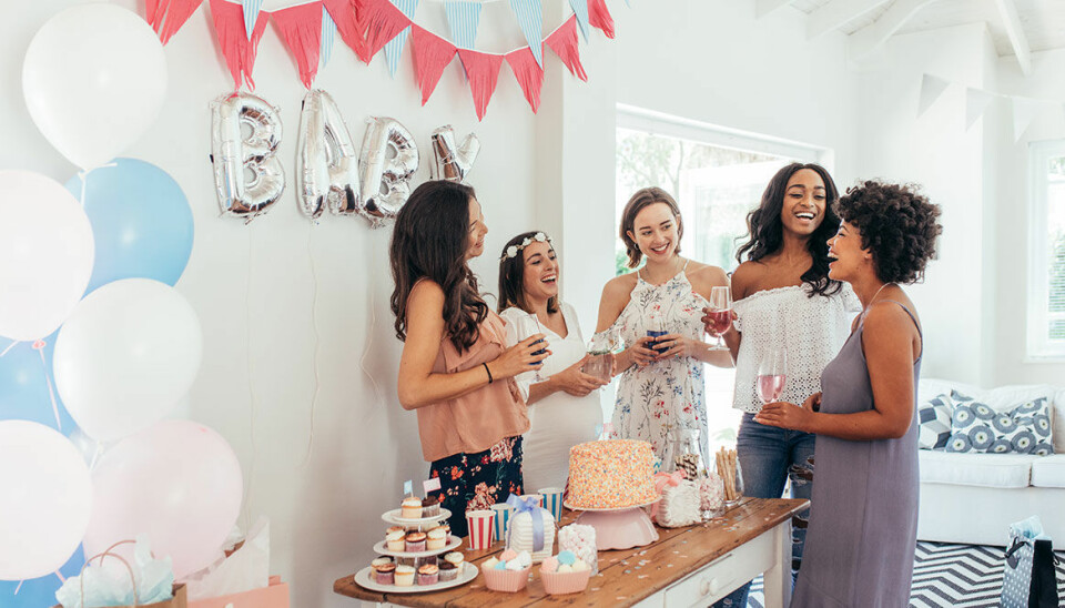 Bland blöjtårtor och pasteller – därför älskar vi babyshowers