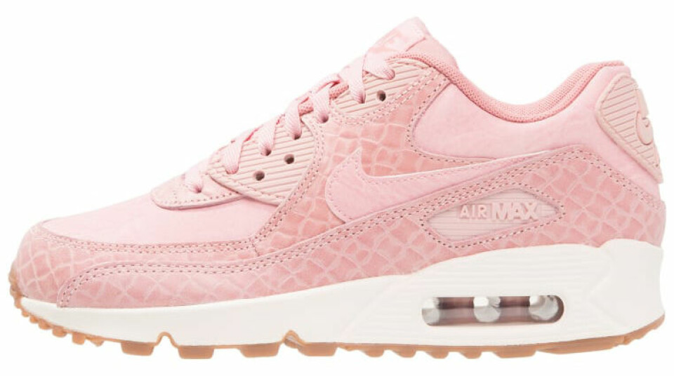 Vi kan inte sluta tänka på rosa sneakers – 10 snygga köp