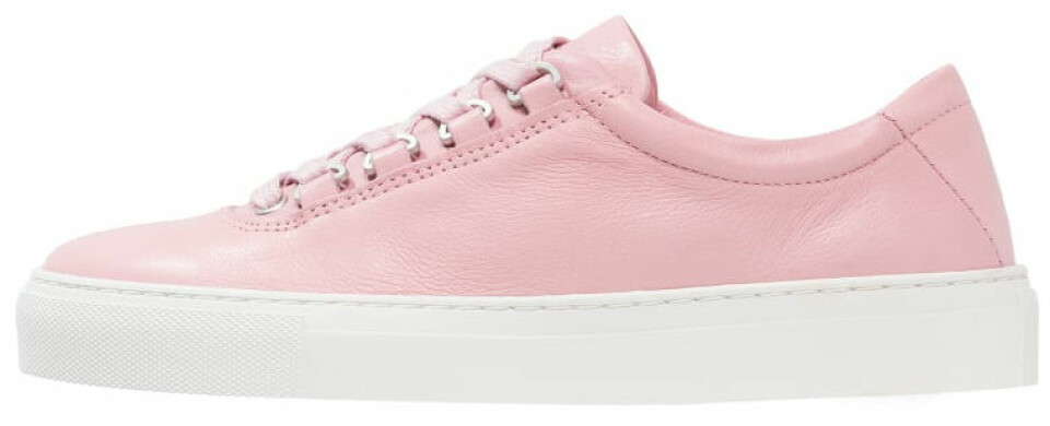 Vi kan inte sluta tänka på rosa sneakers – 10 snygga köp