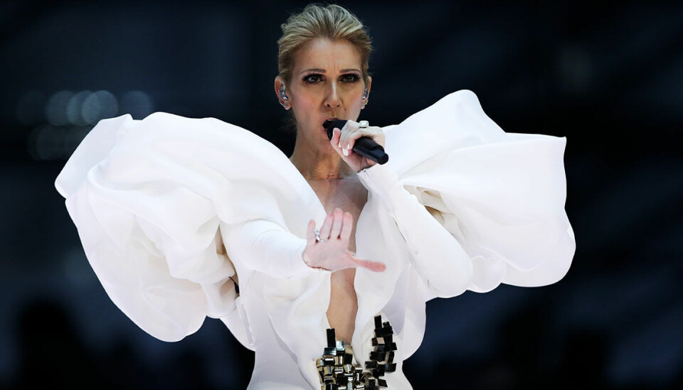 Céline Dion sjunger 'My Heart Will Go On' och det känns i hela kroppen