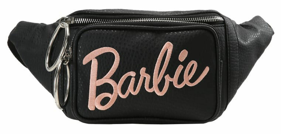 Stort designsamarbete – med Barbie! Här kan du köpa plaggen