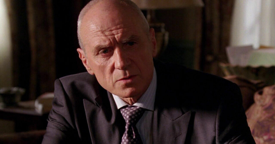 Då: Alan Dale som Caleb Nichol.