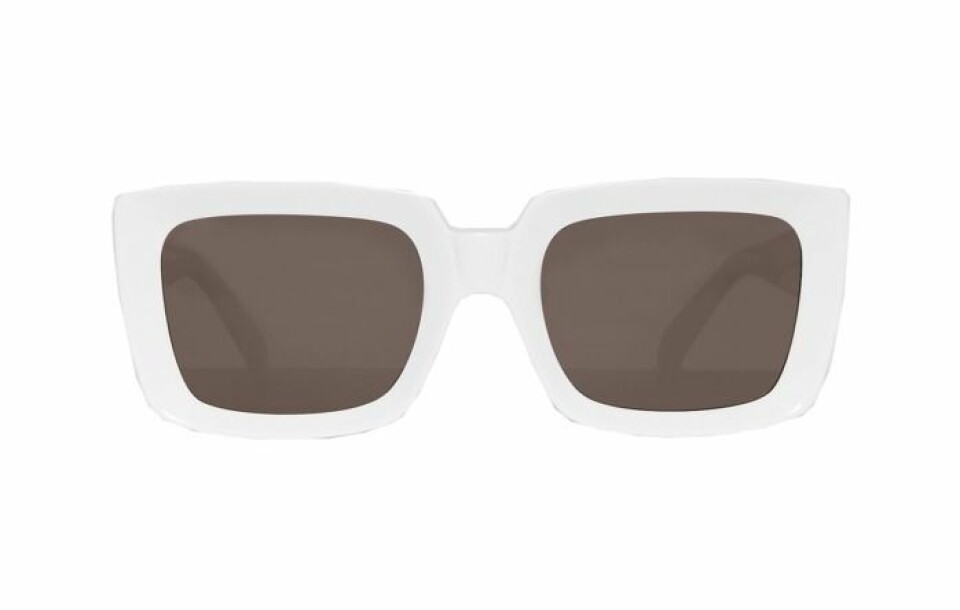 Vita solglasögon är modevärldens trendigaste accessoar just nu