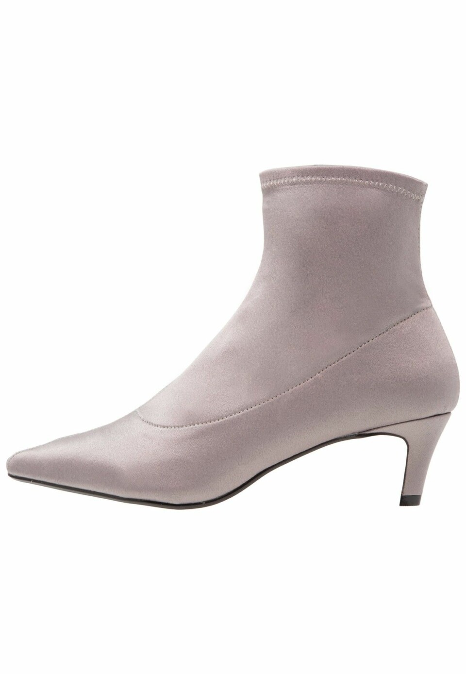Sockboots är trendigast av alla trendskor just nu – 19 snygga köp