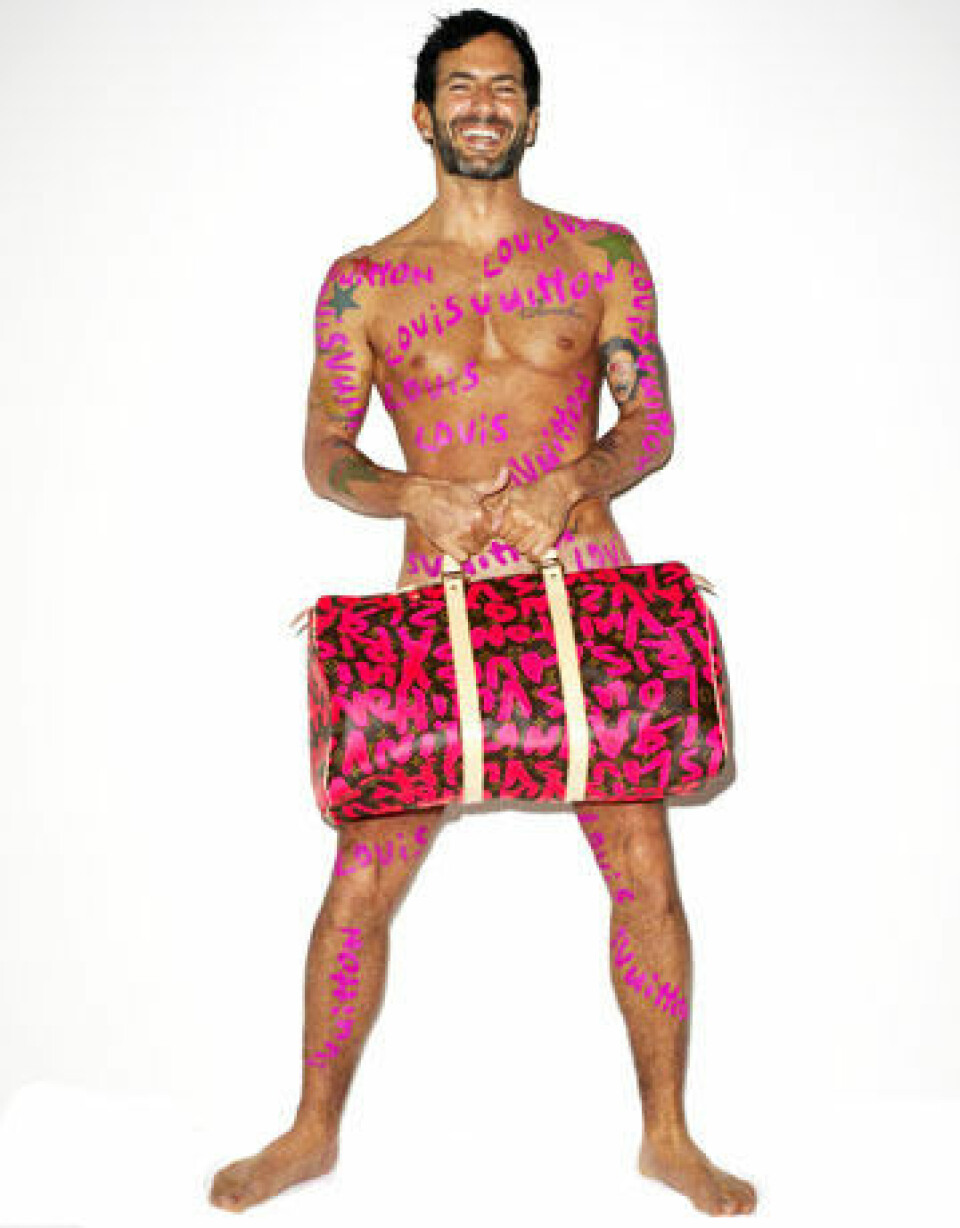 Marc Jacobs klär av sig för Louis Vuitton