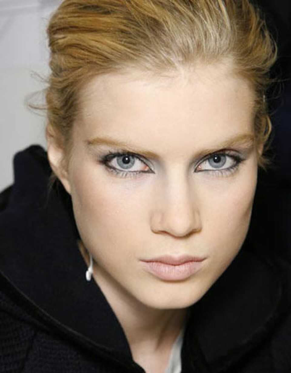 Enligt professionella makeupartisten Bruce Grayson behöver en snygg sminkning inte ta mer än 6 minuter. Enligt professionella makeupartisten Bruce Grayson behöver en snygg sminkning inte ta mer än 6 minuter.