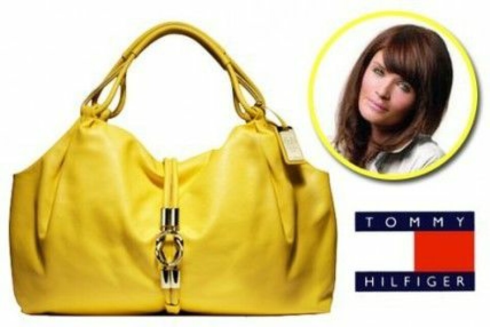 Väska designad av Tommy Hilfiger till förmån för bröstcancerforskning. Väska designad av Tommy Hilfiger till förmån för bröstcancerforskning.
