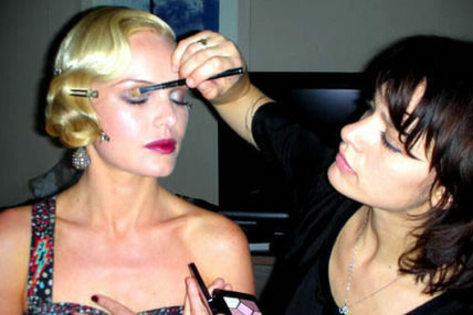 Makeupartisten Pati sminkar Kate Bosworth. Makeupartisten Pati sminkar Kate Bosworth.