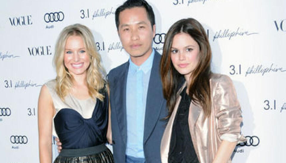 Phillip Lim med Kristen Bell och Rachel Bilson. Phillip Lim med Kristen Bell och Rachel Bilson.