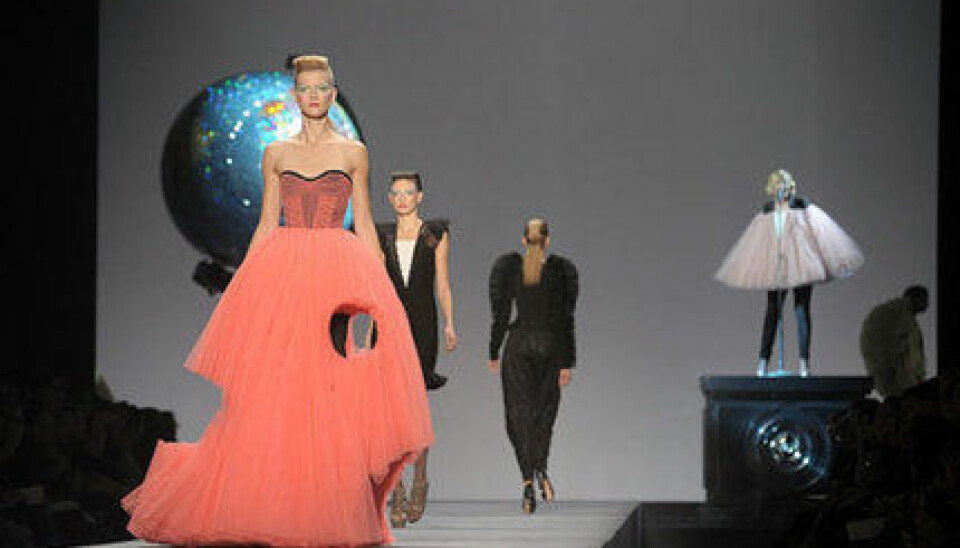 Viktor & Rolf S/S 2010. Viktor & Rolf S/S 2010.