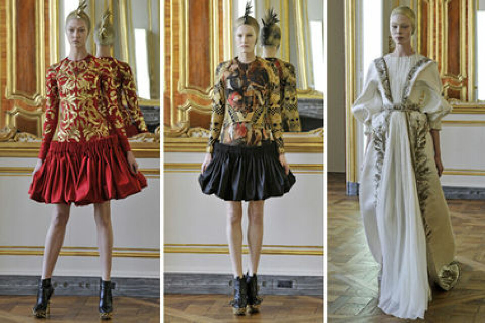 Alexander McQueens sista kollektion visades under modeveckan i Paris. Alexander McQueens sista kollektion visades under modeveckan i Paris.