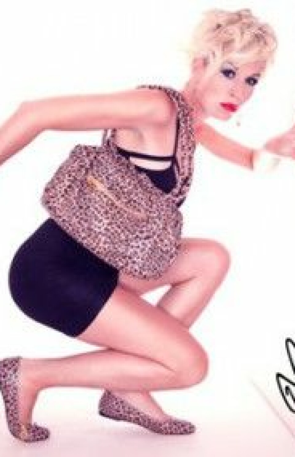 Ashley Graham lanserar badkollektion i större storlekar