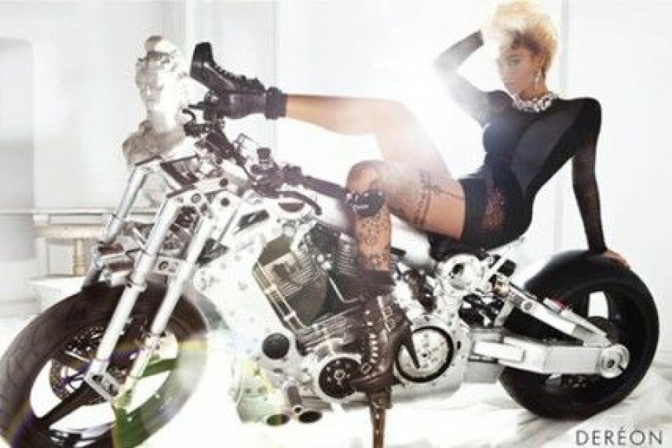 Beyoncé för Deréon, A/W 2010. Beyoncé för Deréon, A/W 2010.