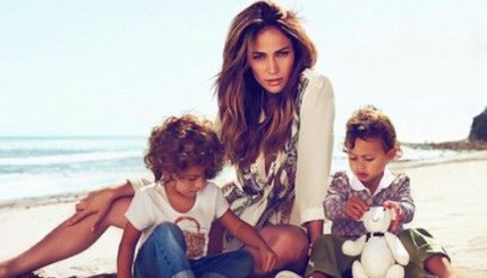 Jennifer Lopez, Max och Emme för Gucci, spring/summer 2011. Jennifer Lopez, Max och Emme för Gucci, spring/summer 2011.