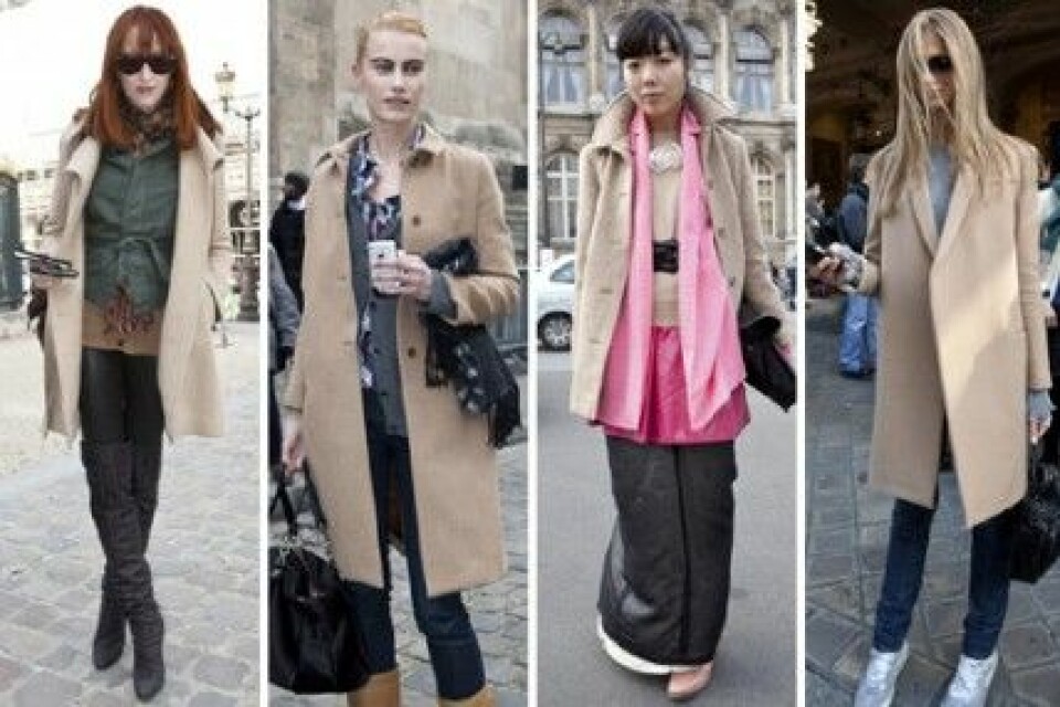 Kamelfärgade kappor under Paris Fashion Week, A/W 2010. Kamelfärgade kappor under Paris Fashion Week, A/W 2010.