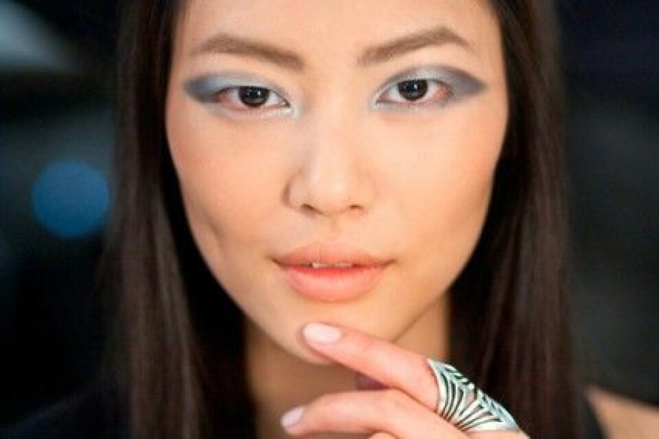Modellen Liu Wen för Derek Lam, A/W 2011. Modellen Liu Wen för Derek Lam, A/W 2011.